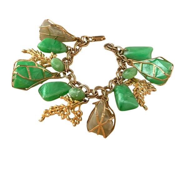 Vintage 1940s Jade Moonglow Lucite Charm Bracelet Gold Statement Mid Century - Picture 1 of 7